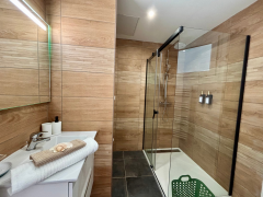 image-slider-with-thumbnail5.jpeg