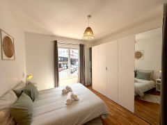 image-slider-with-thumbnail6.jpeg